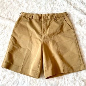Cabela’s khaki shorts waist 34 flat front EUC like new
